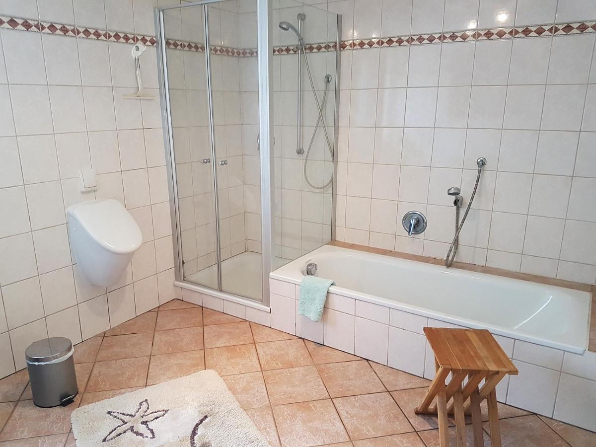Monteurwohnungen Goeb - Nicht Fuer Urlaubsgaeste Geisa Buitenkant foto