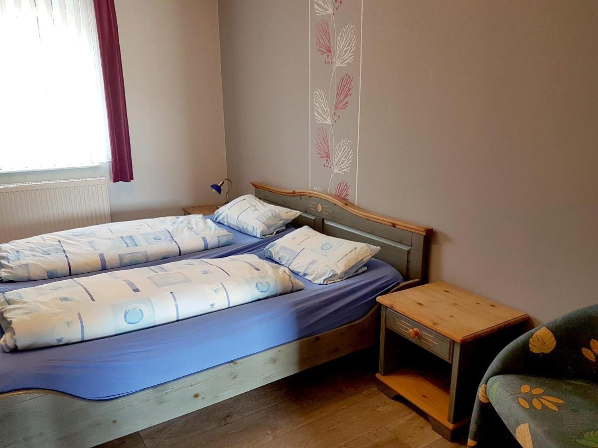 Monteurwohnungen Goeb - Nicht Fuer Urlaubsgaeste Geisa Buitenkant foto